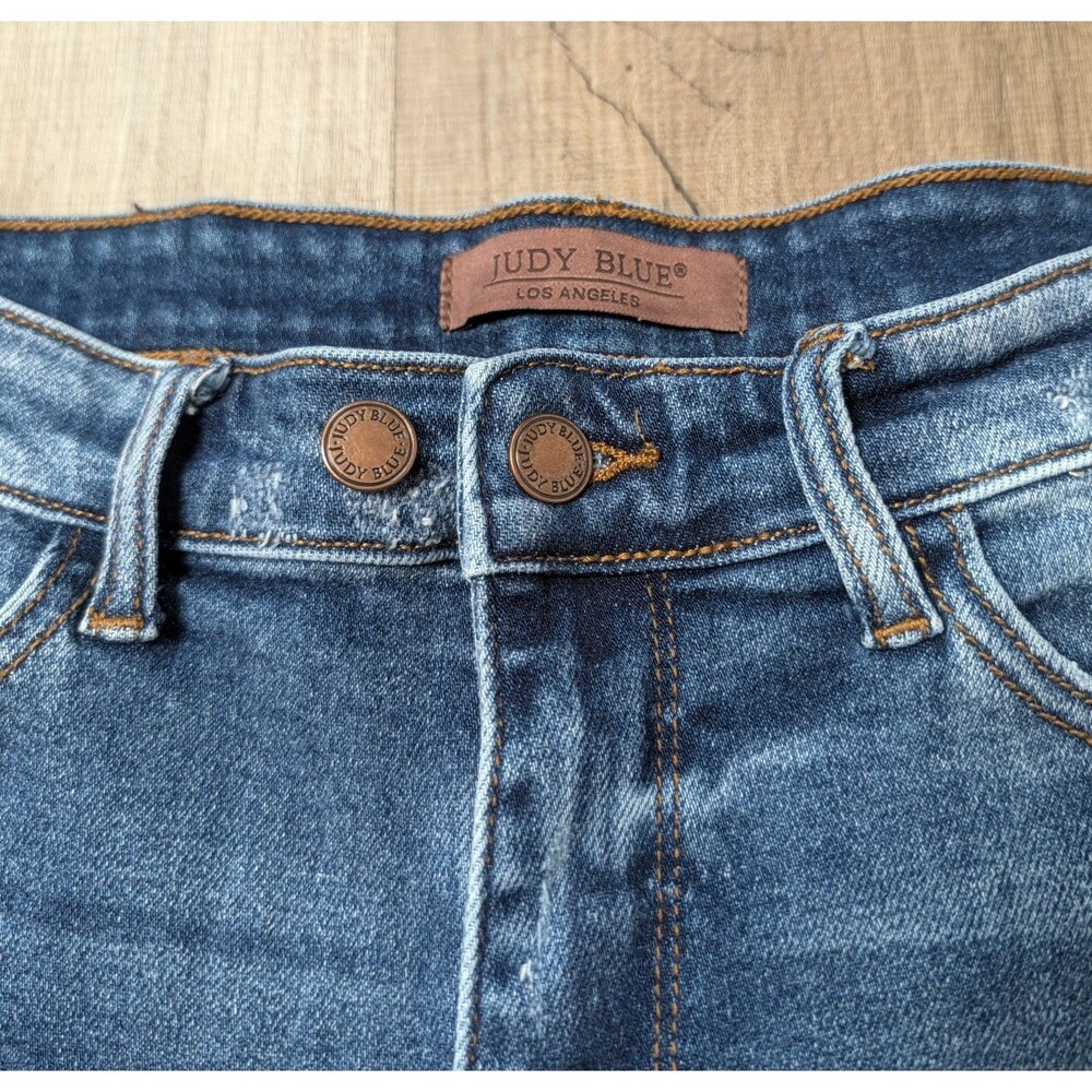 Judy Blue Size L Shorts Distressed Frayed Hem Double Button Stretch JB152103MD - Picture 2 of 11